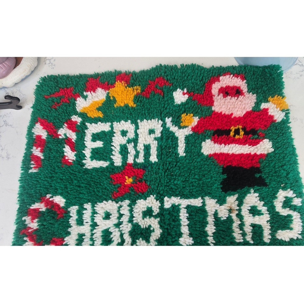Vintage Handmade Latch Hook Rug Merry Christmas Santa Claus Wall Hanging 24x18